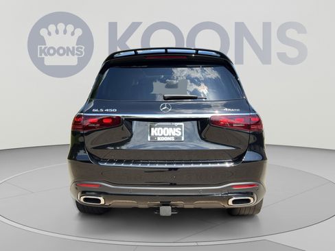 Used 2025 Mercedes-Benz GLS 450 4MATIC image 5