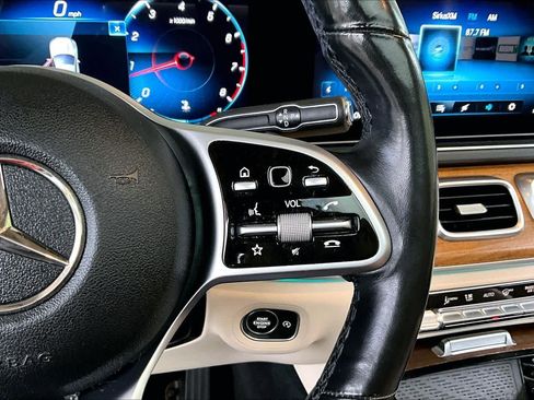 Used 2021 Mercedes-Benz GLE 350 4MATIC image 25