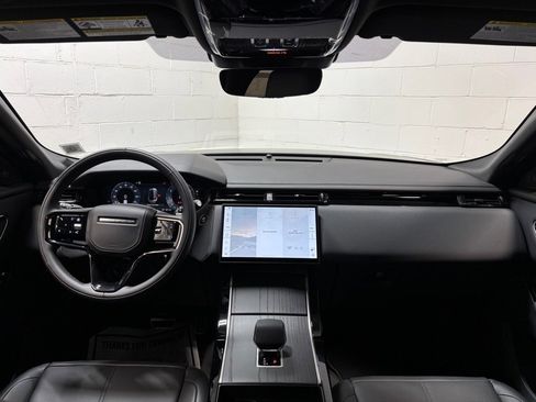 New 2026 Land Rover Range Rover Velar Dynamic SE image 34