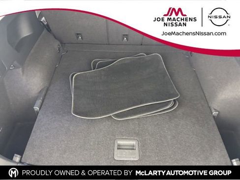 Used 2023 Volkswagen Tiguan SE AWD/4WD image 25