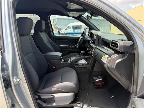 Used 2025 Toyota Tacoma SR5 image 12