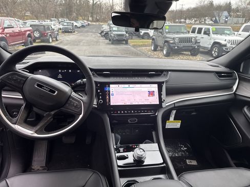 New 2026 Jeep Grand Cherokee Limited image 14