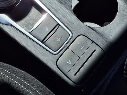 Certified 2025 Ford Escape Active AWD/4WD image 20