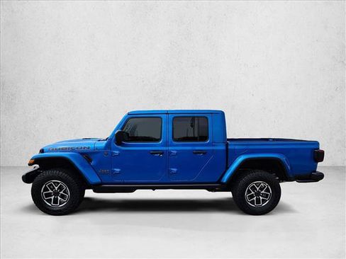 New 2026 Jeep Gladiator Rubicon w/ Steel Power Dome Hood Package AWD/4WD image 10
