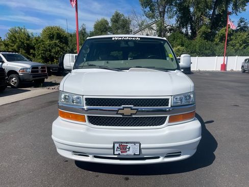 Used 2014 Chevrolet Express 1500 AWD image 3