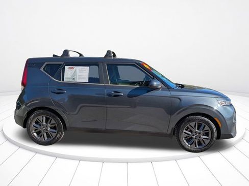 Used 2021 Kia Soul EX FWD image 3