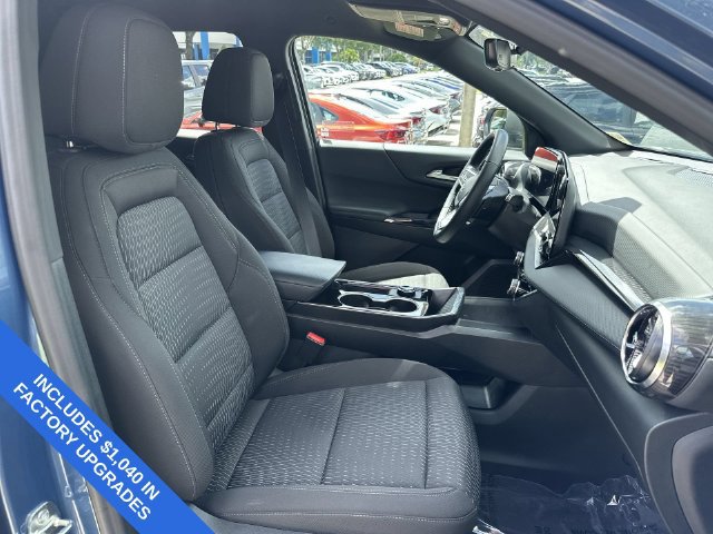Used 2026 Chevrolet Equinox LT w/ Safety and Technology Package FWD image 29