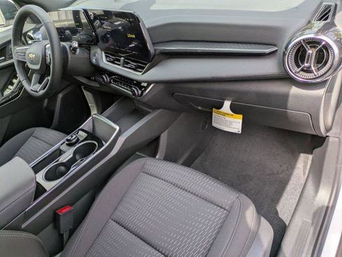 New 2026 Chevrolet Equinox LT image 29