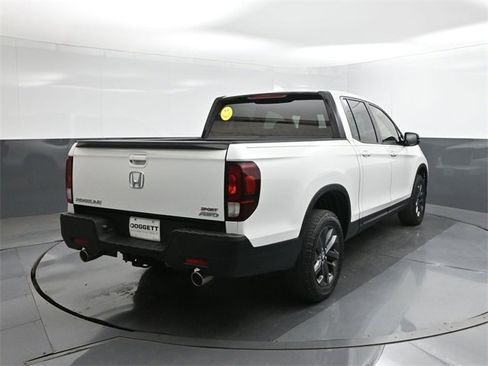 Used 2022 Honda Ridgeline Sport image 11