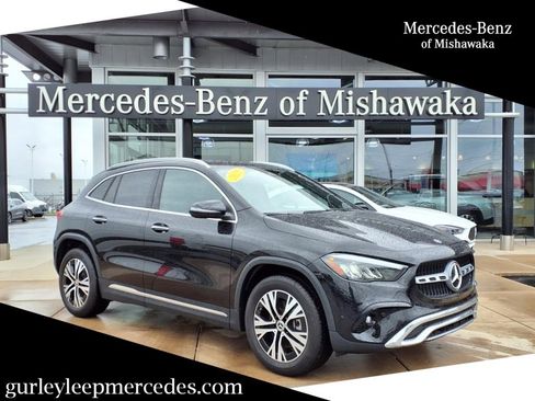New 2025 Mercedes-Benz GLA 250 4MATIC image 1
