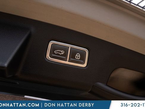 Used 2023 Kia Sorento SX image 37