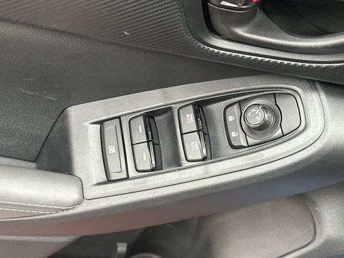 Used 2024 Subaru Crosstrek 2.0i Premium image 15