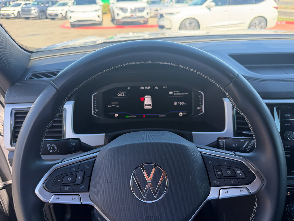 Used 2022 Volkswagen Atlas Cross Sport SE AWD/4WD image 16