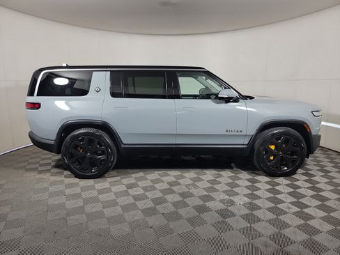 Used 2023 Rivian R1S Adventure AWD/4WD image 6