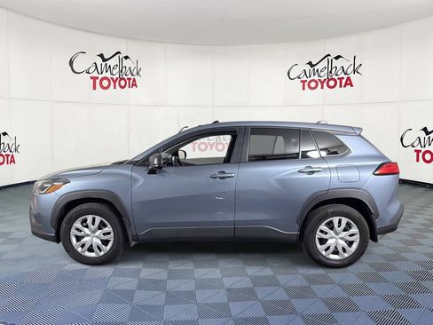 Used 2024 Toyota Corolla Cross L AWD/4WD image 4