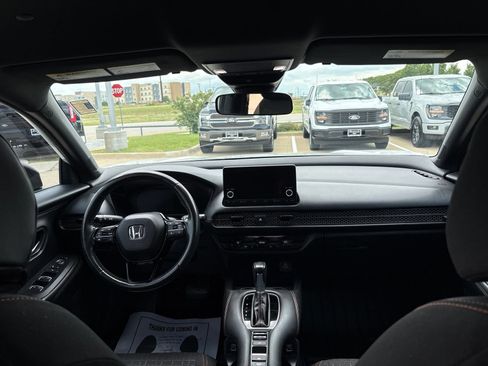 Used 2023 Honda HR-V Sport image 14