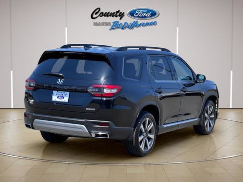 Used 2025 Honda Pilot Touring image 26