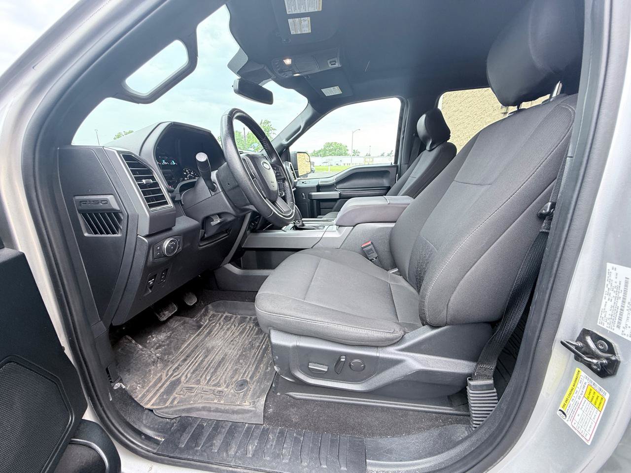 Used 2019 Ford F150 XLT w/ Equipment Group 302A Luxury AWD/4WD image 10