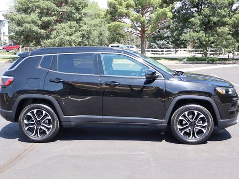 Used 2022 Jeep Compass Limited image 3
