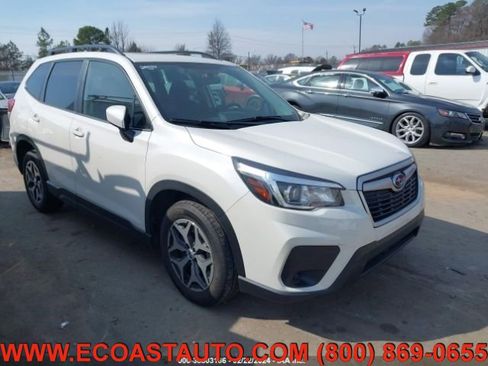 Used 2020 Subaru Forester Premium AWD/4WD image 3