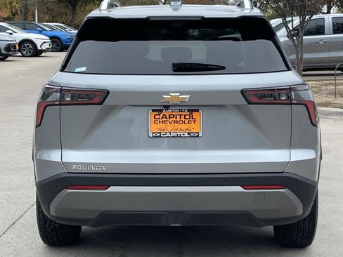Certified 2025 Chevrolet Equinox LT w/ Convenience Package II image 5