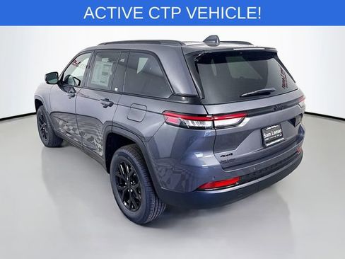 New 2025 Jeep Grand Cherokee Altitude w/ Trailer Tow Package image 5