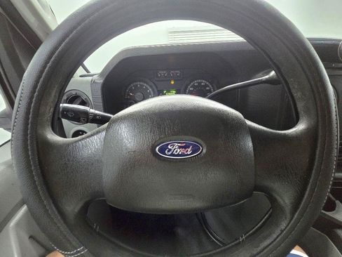 Used 2012 Ford E-150 and Econoline 150 RWD image 20