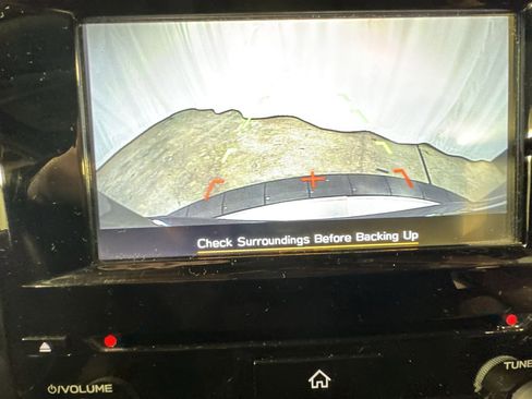 Used 2023 Subaru Forester Premium image 24