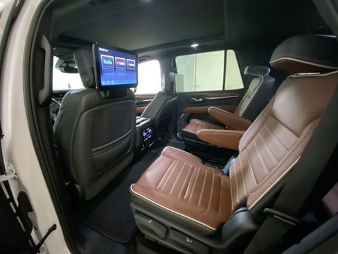 Used 2023 GMC Yukon Denali Ultimate image 29