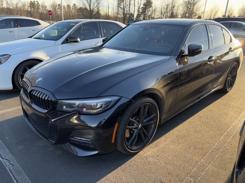 Certified 2022 BMW 330i xDrive Sedan w/ M Sport Package image 15