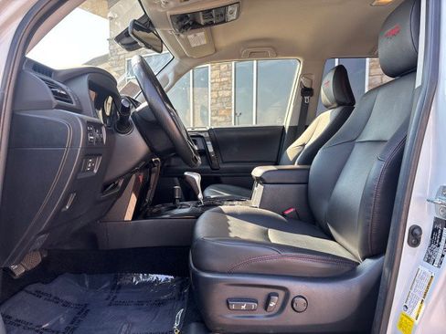 Used 2024 Toyota 4Runner TRD Off-Road Premium image 10