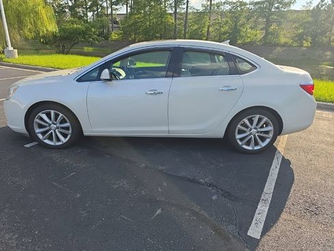 Used 2013 Buick Verano Leather FWD image 9
