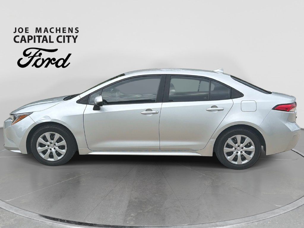 Used 2022 Toyota Corolla LE FWD image 8