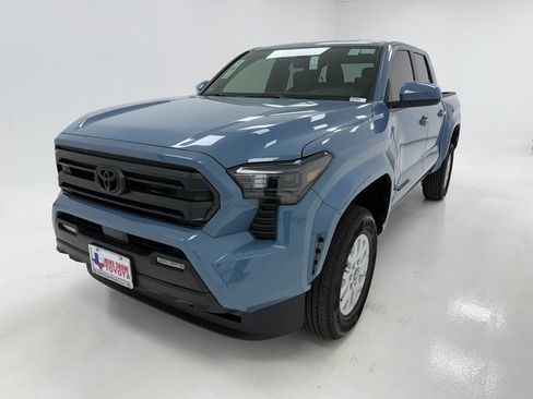 New 2026 Toyota Tacoma SR5 image 4