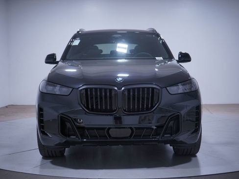 Used 2026 BMW X5 xDrive40i w/ M Sport Package AWD/4WD image 3