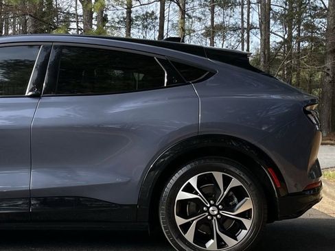 Used 2021 Ford Mustang Mach-E Premium image 5