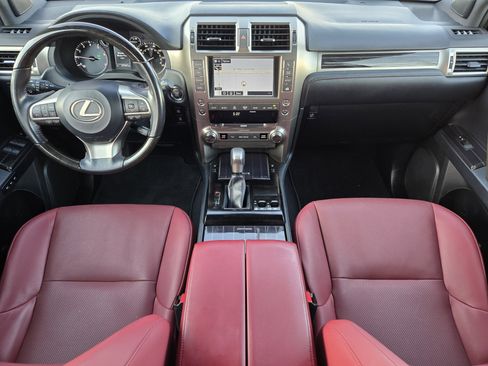 Used 2020 Lexus GX 460 Premium w/ Premium Package image 8