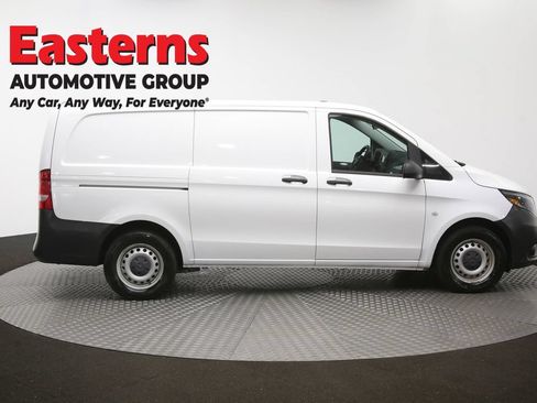 Used 2022 Mercedes-Benz Metris image 40