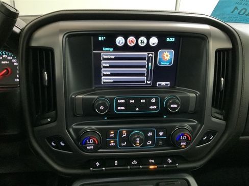 Used 2018 GMC Sierra 1500 SLT AWD/4WD image 35