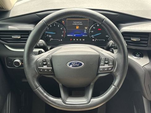 Certified 2020 Ford Explorer XLT RWD image 23