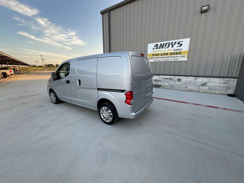 Used 2020 Nissan NV200 SV FWD image 12