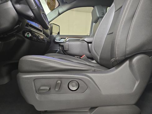 Used 2024 Chevrolet Silverado 2500 LT w/ All Star Edition AWD/4WD image 29