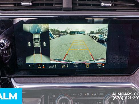 Used 2025 GMC Sierra 3500 Denali w/ Technology Package image 37