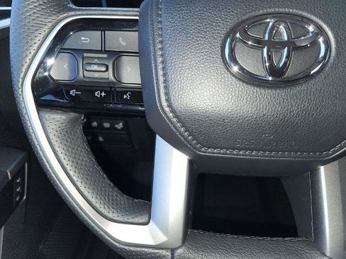 Used 2023 Toyota Sequoia Limited image 26