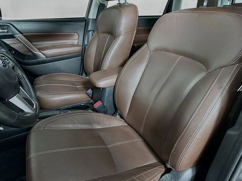 Used 2018 Subaru Forester 2.5i Touring w/ Popular Package #3B image 8