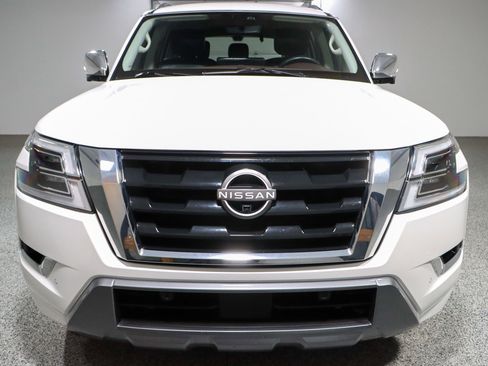 Used 2022 Nissan Armada Platinum image 4