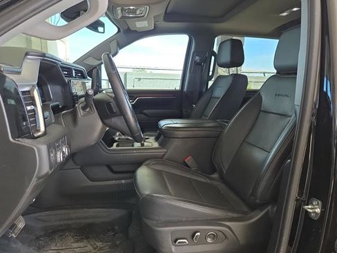 Used 2024 GMC Sierra 2500 Denali w/ Max Trailering Package image 4