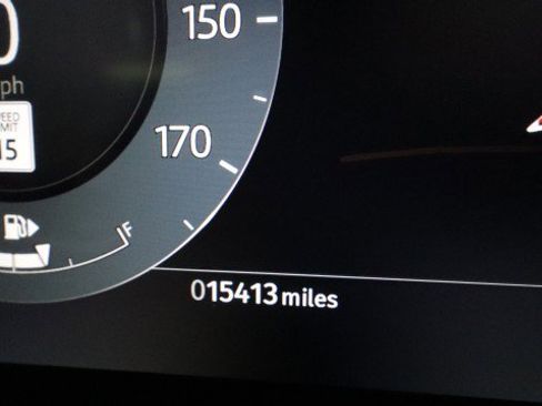 Used 2024 Land Rover Range Rover Velar Dynamic HSE image 30