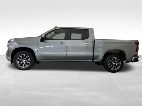 Used 2024 Chevrolet Silverado 1500 LT AWD/4WD image 2