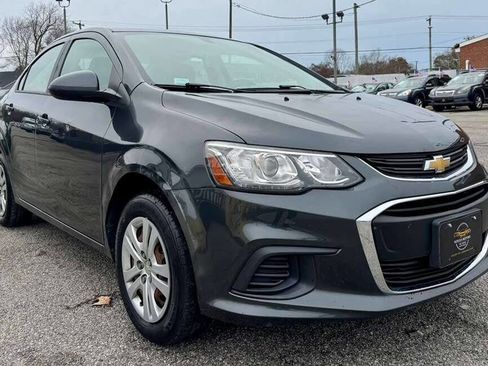 Used 2017 Chevrolet Sonic LS image 3